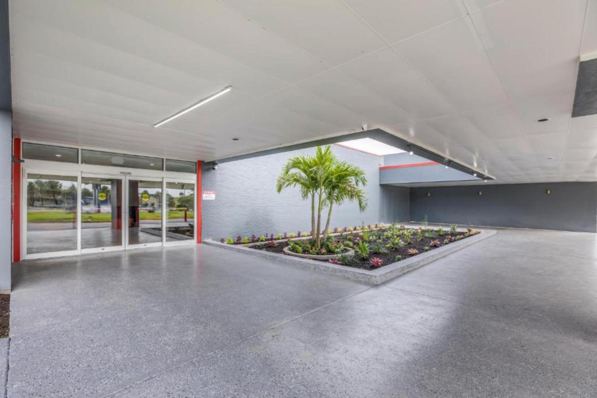 Oyo Hotel Orlando Airport Exterior foto